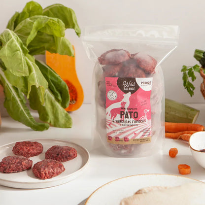 Wild Balance - Menú BARF de Pato con verduras frescas para perros